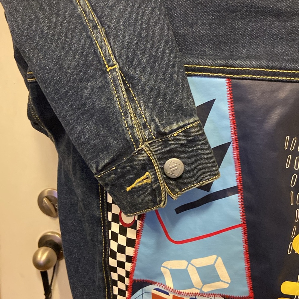 Fila Jean Jacket w/Colorful Back Zip & Button Front 2 Pockets Pristine LG - Picture 10 of 16